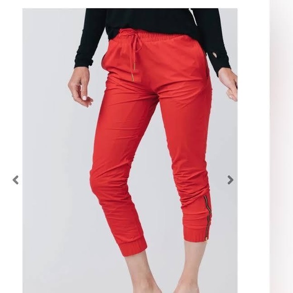 Zyia red zipper everywhere joggers Large - Picture 6 of 6